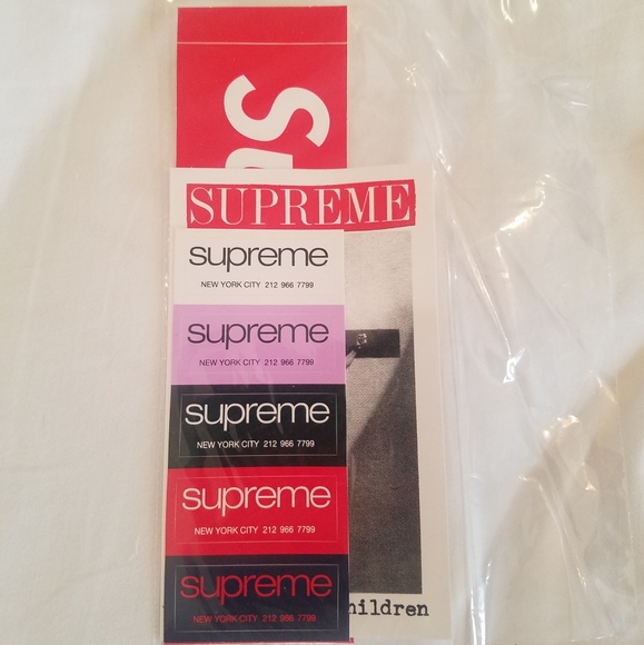 🔥Supreme KAWS Chalk Box Logo Hoodie🔥 - Picture 4 of 5